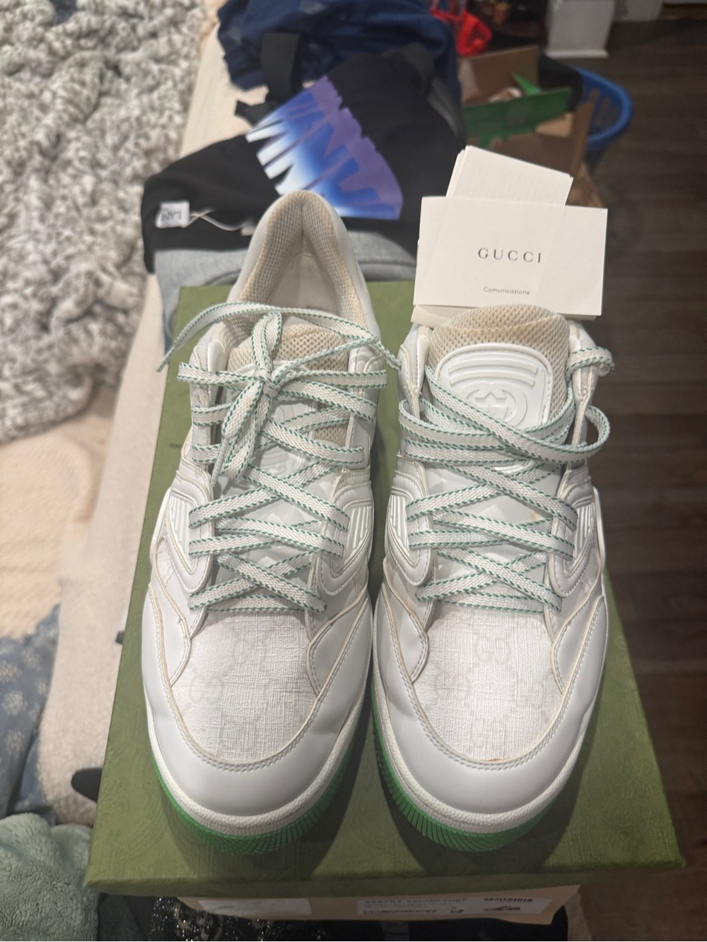 Gucci White Low-Top Sneakers with Mint Accents - Picture 8 of 10